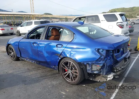 2022 BMW 3 Series M340I z USA, uszkodzony, nr VIN 3MW5U7J00N8C28737